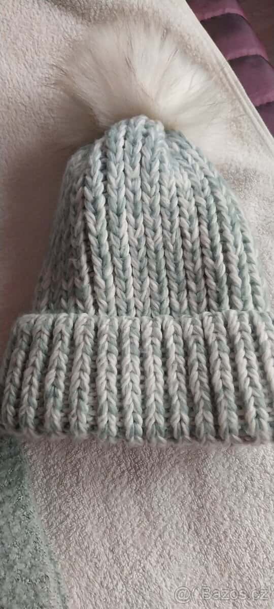 Čepice a šála 1