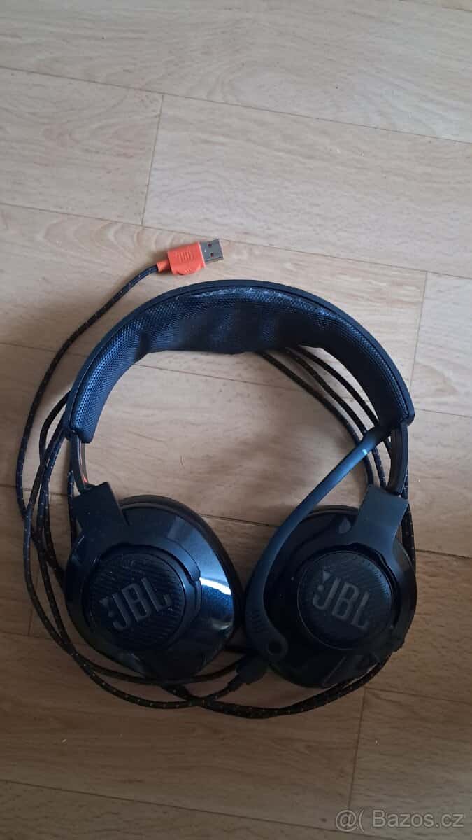 JBL Quantum 400 1