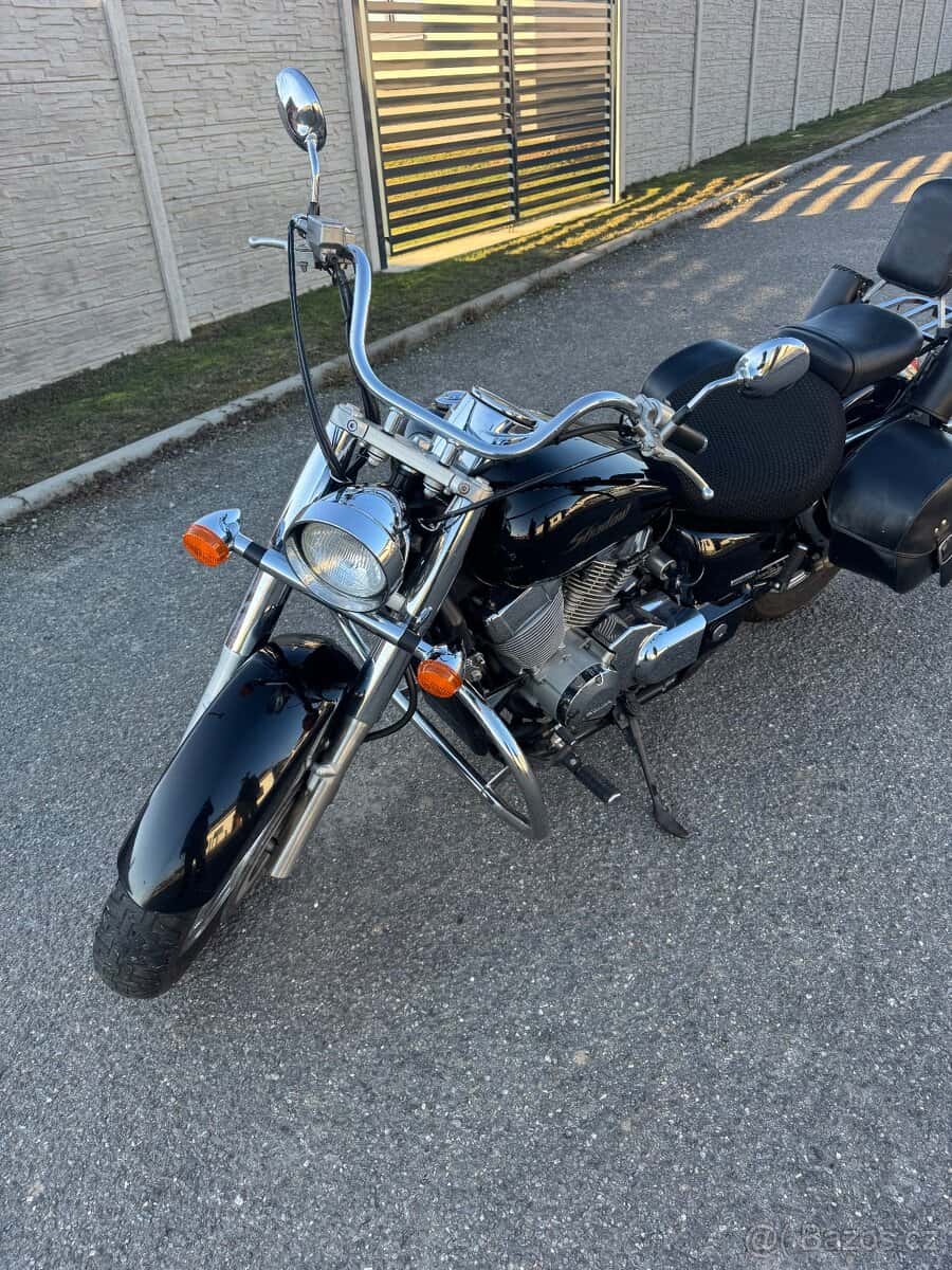Honda SHADOW 9