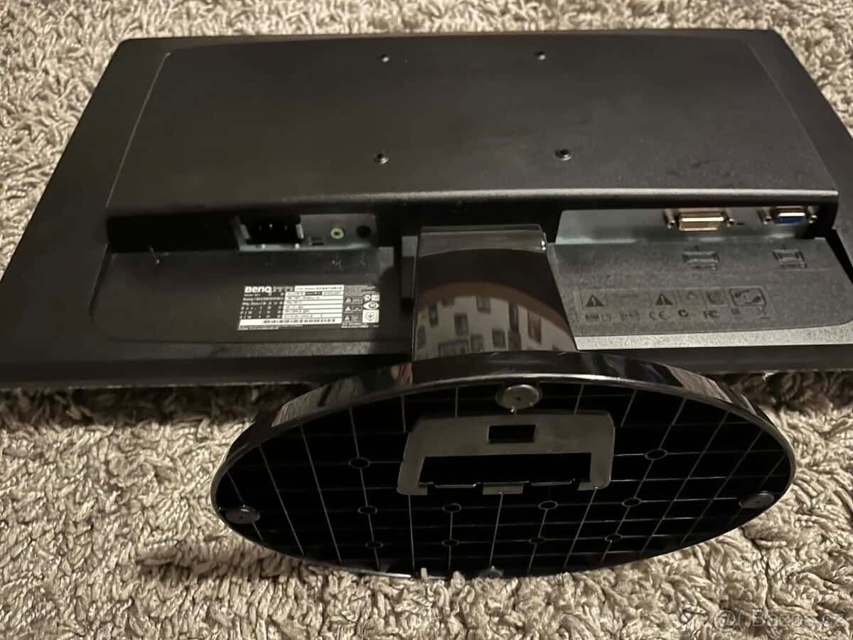 Monitor k počítači 3