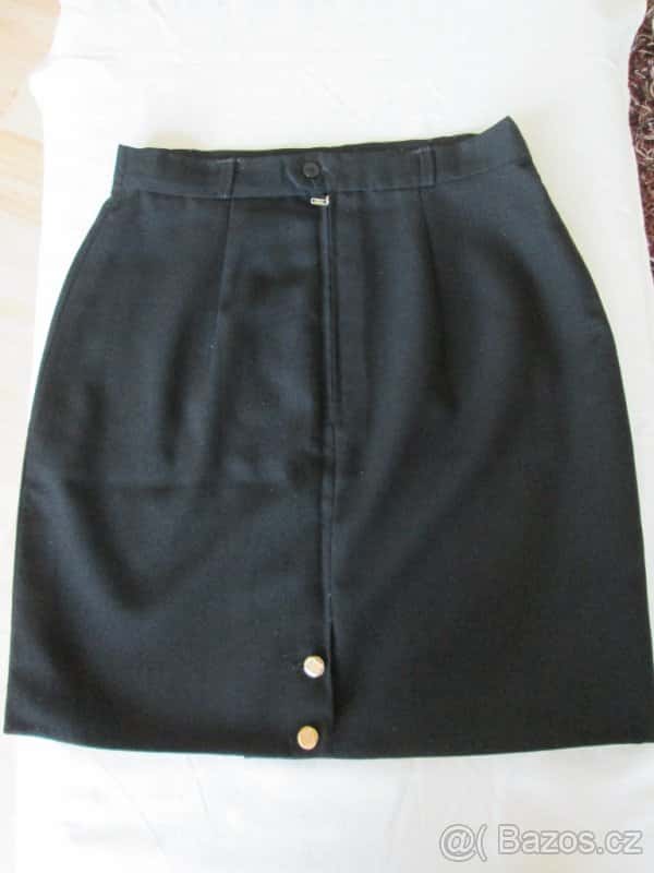Černá sukně 2