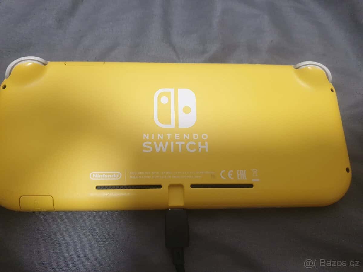 nintendo switch lite 3