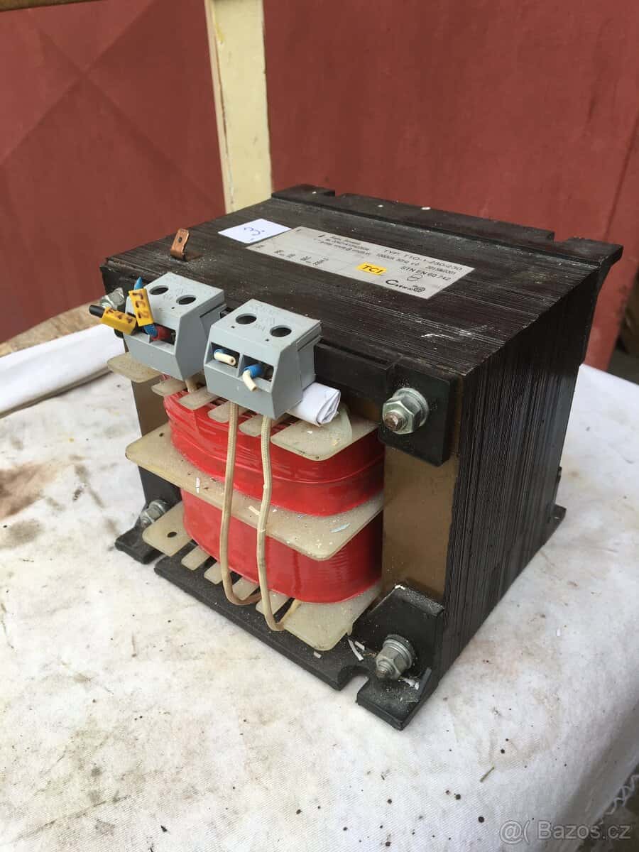 transformátory 220/24V 7