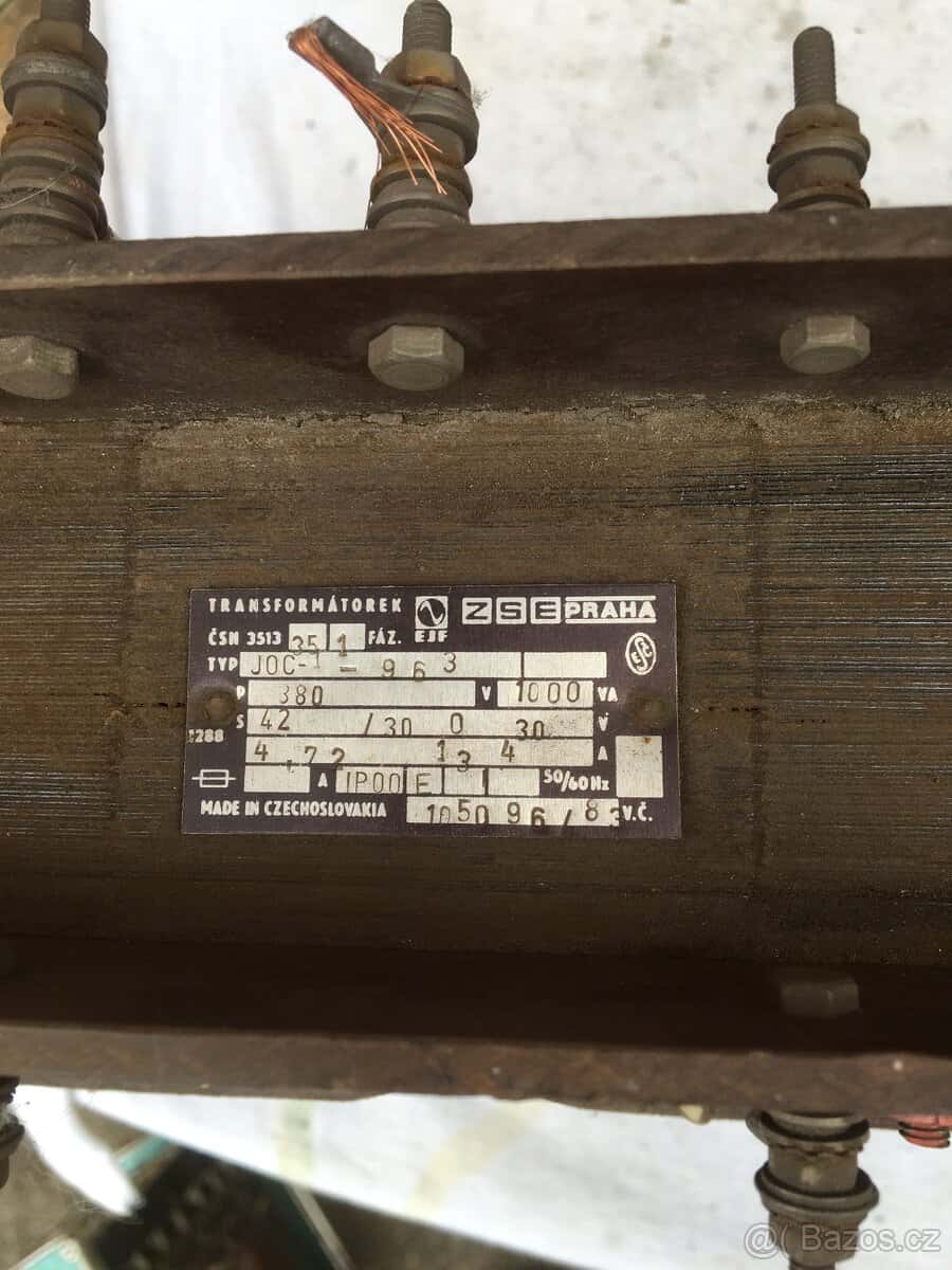 transformátory 220/24V 12