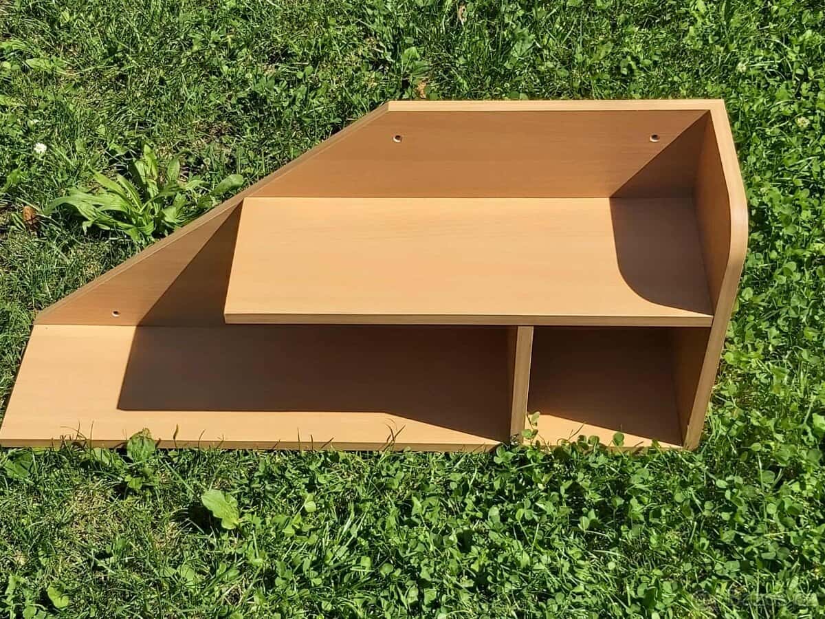 Dřevěná polička 3