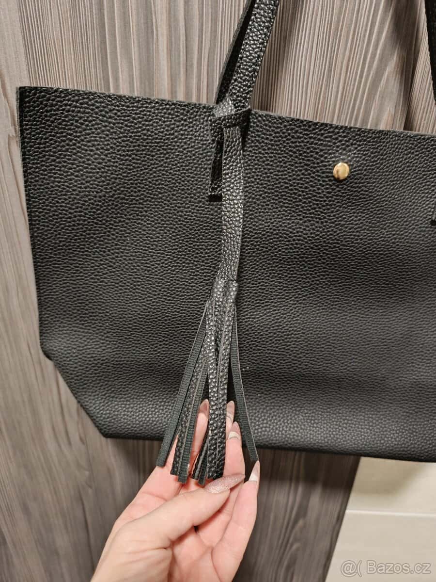 Černá kabelka 3