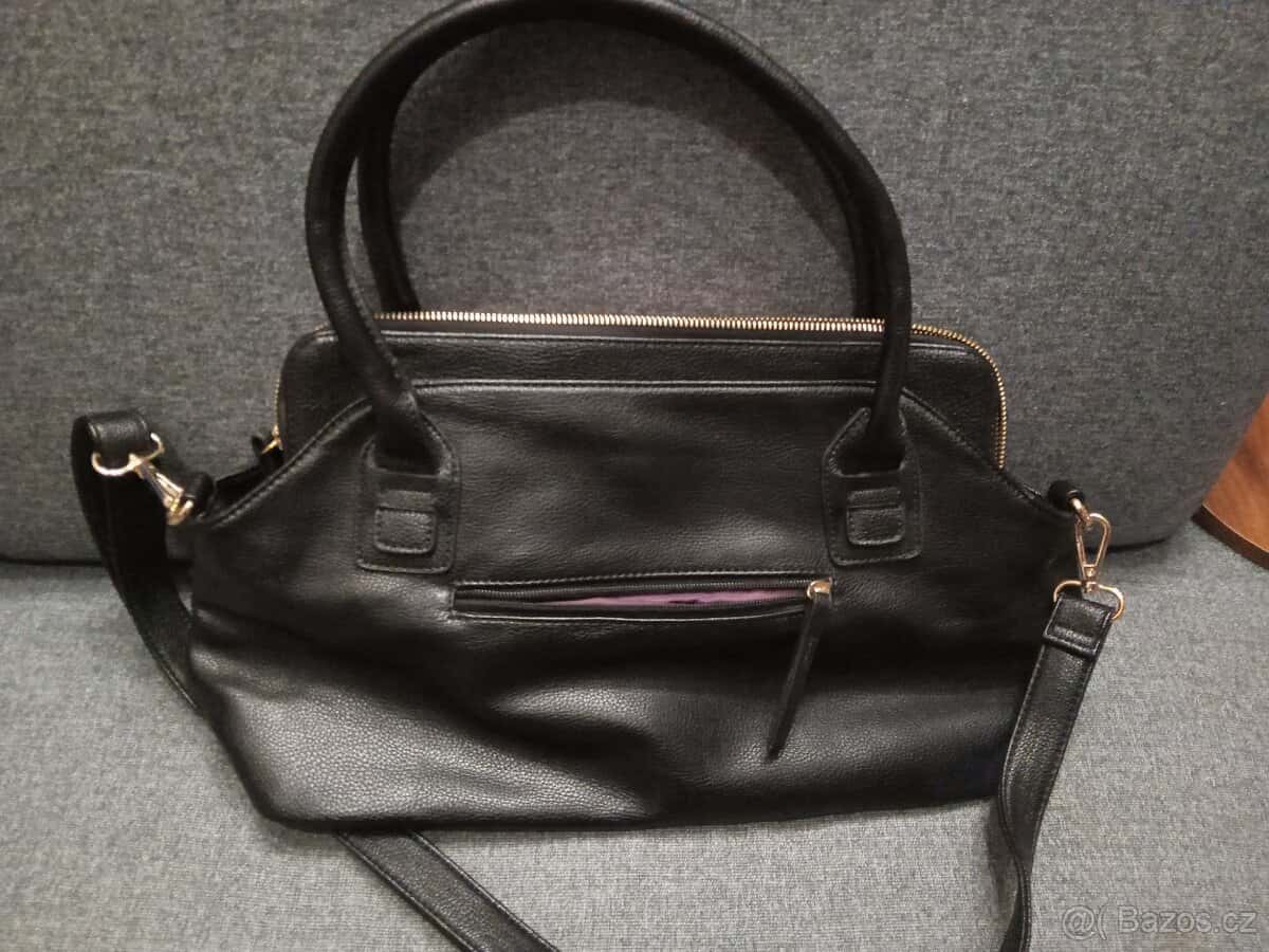 Černá kabelka 1