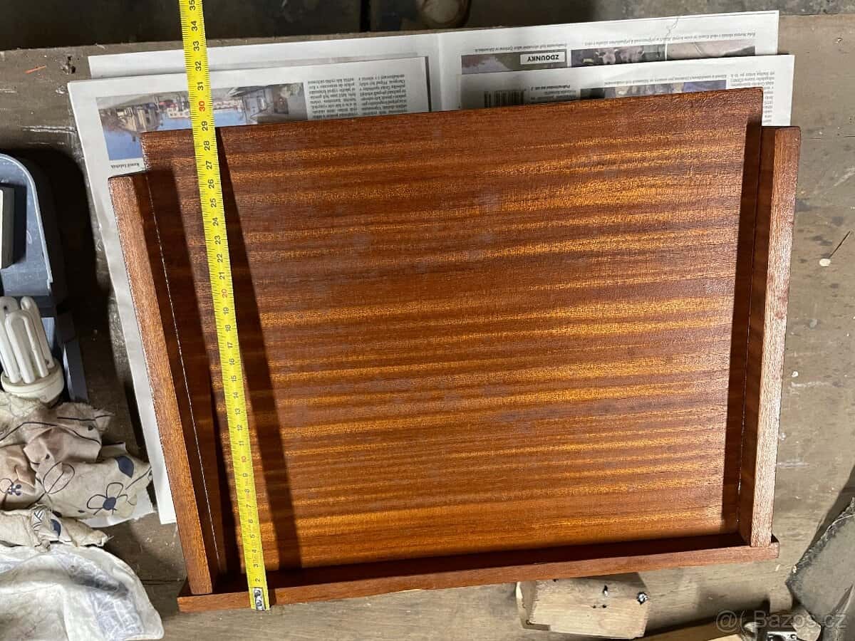 Dřevěná polička 5