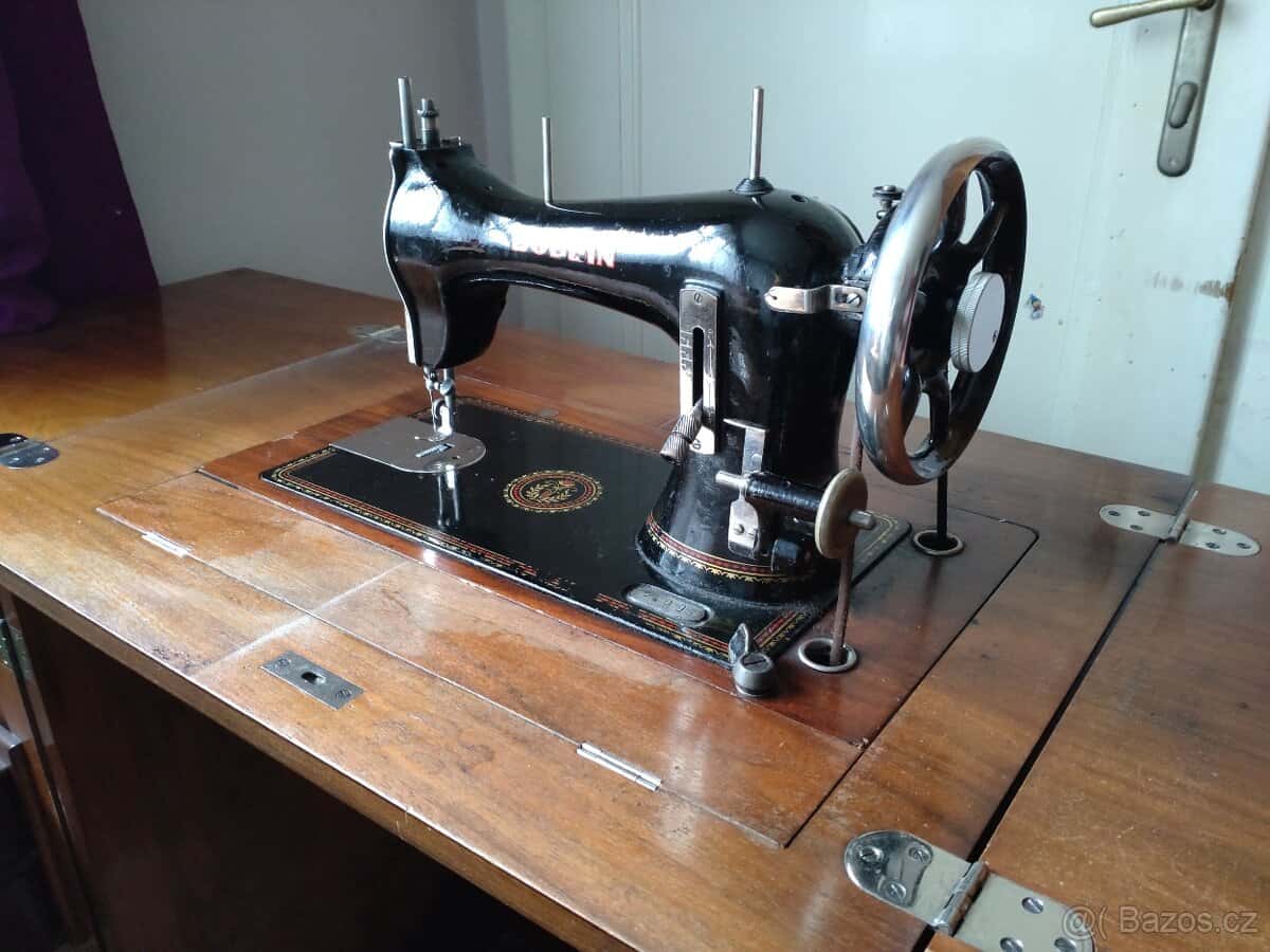 šicí stroj 6