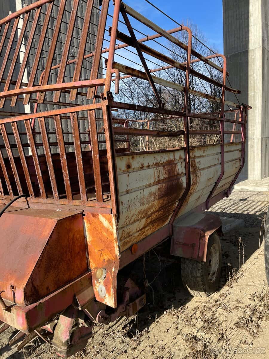 Samosběrací vůz 3