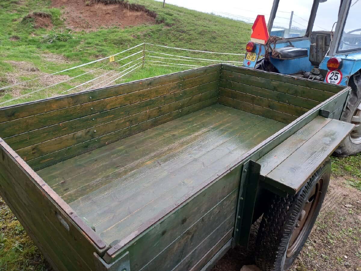 Přívěs za traktor 4