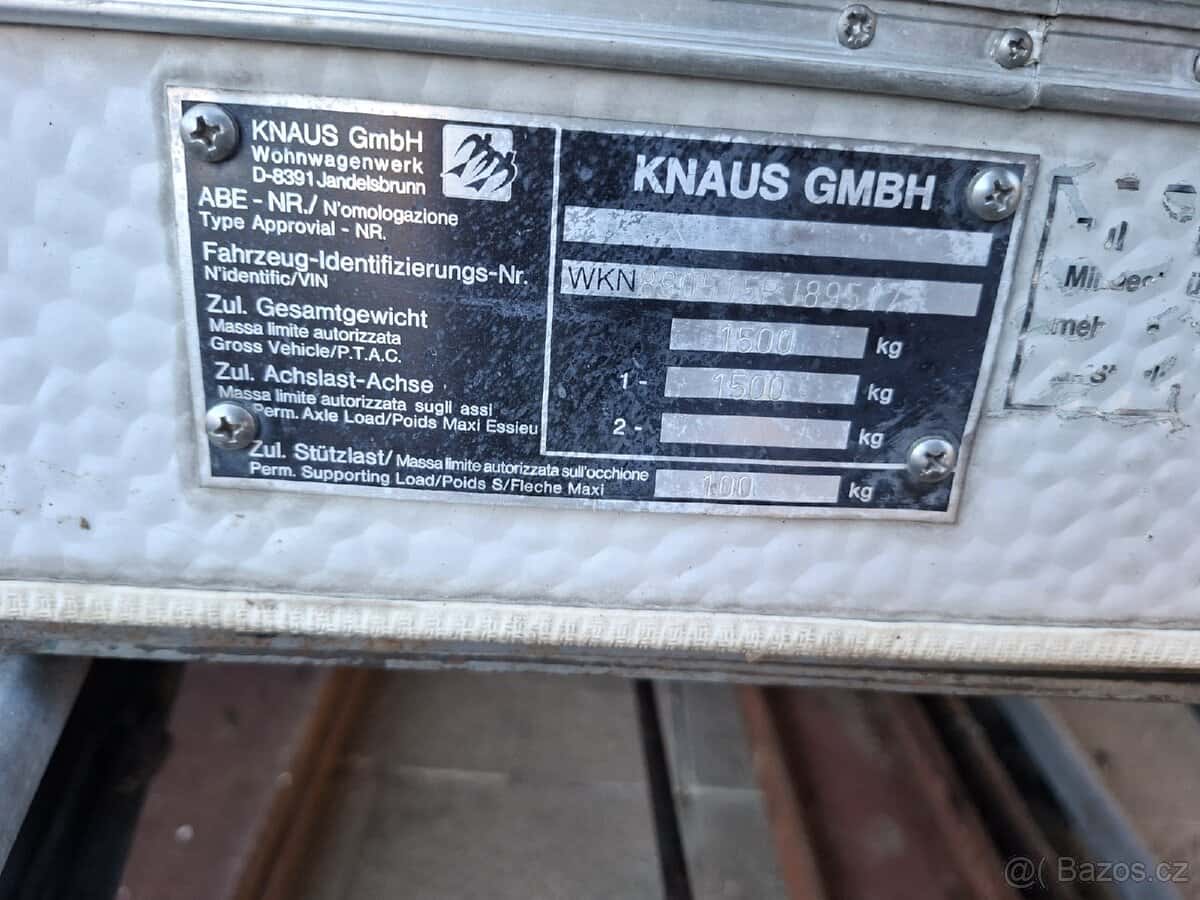 Karavan knaus 8