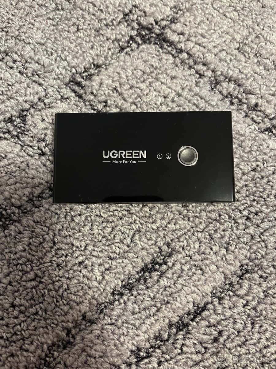 Ugreen 2 in 4 switch 1
