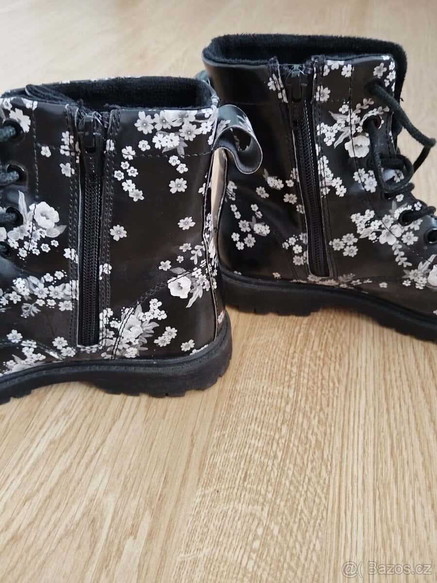 Dívčí boty 3