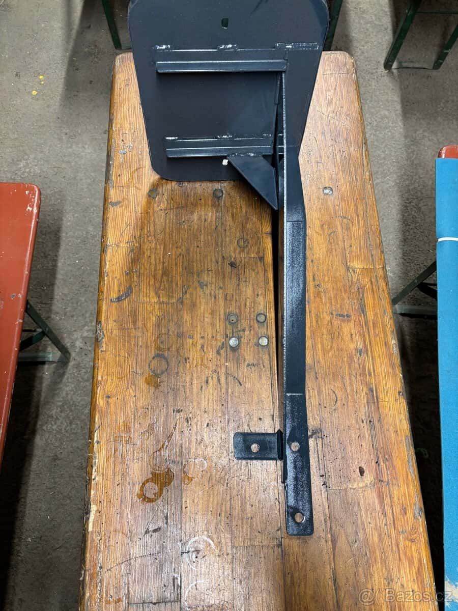 Sedačka spolujezdce 3