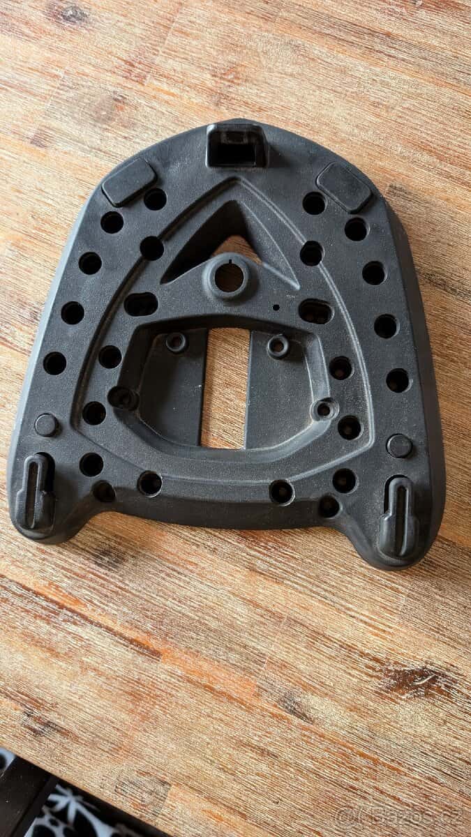 Plotna ke kufru - monokey 1