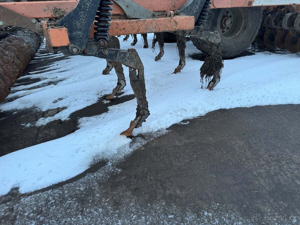 Kypřič Simba SL 700 5