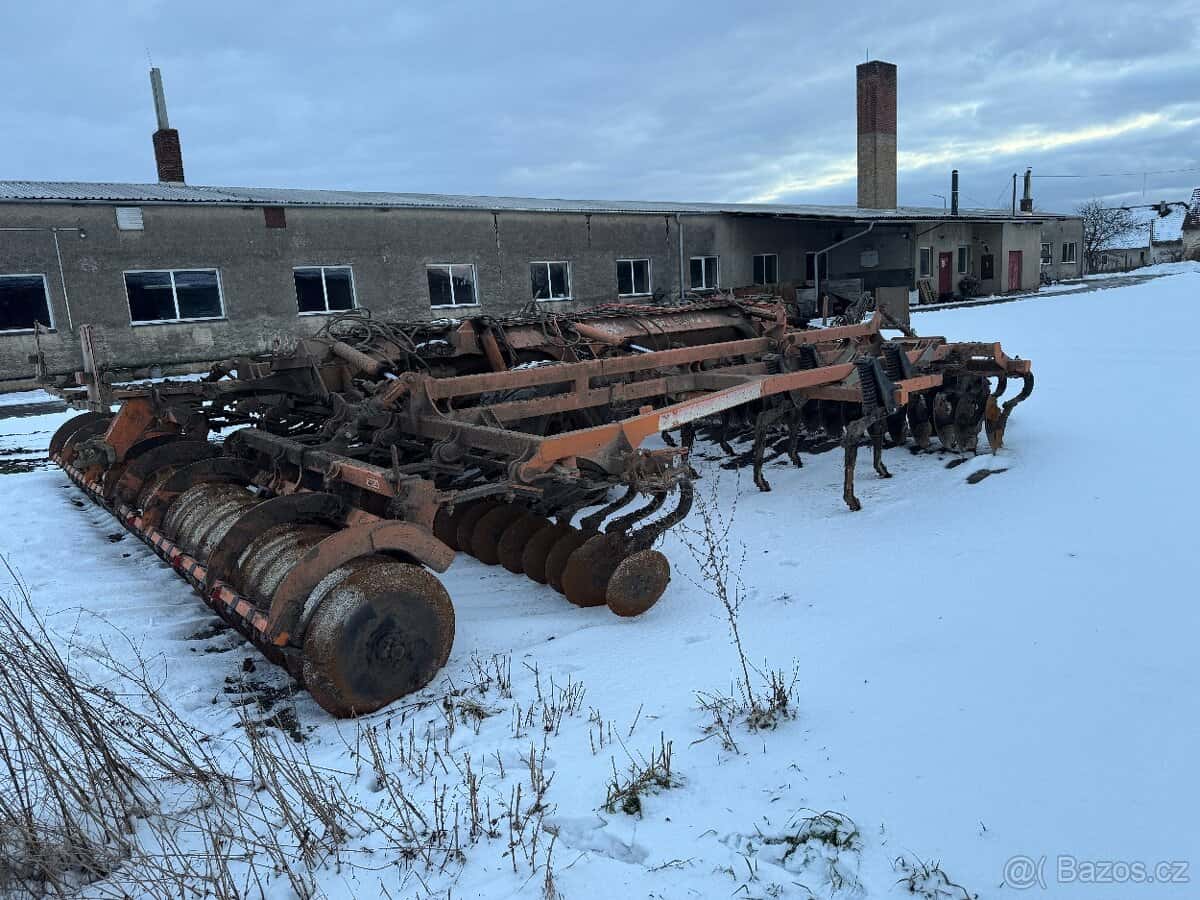 Kypřič Simba SL 700 8