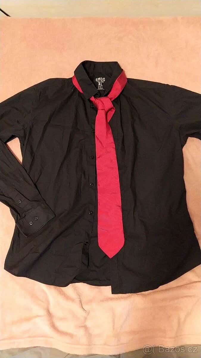 Černá košile s kravatou 2