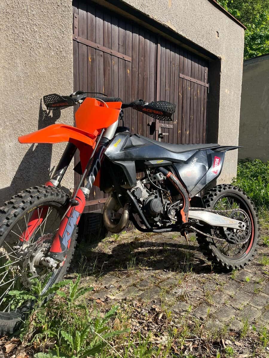 Ktm 125 1