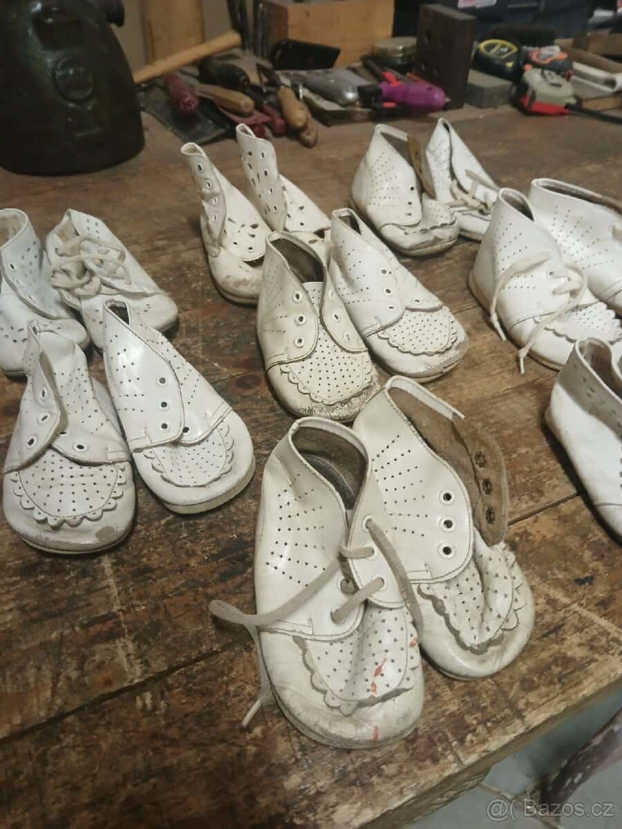 Starožitné dětské botičky 2