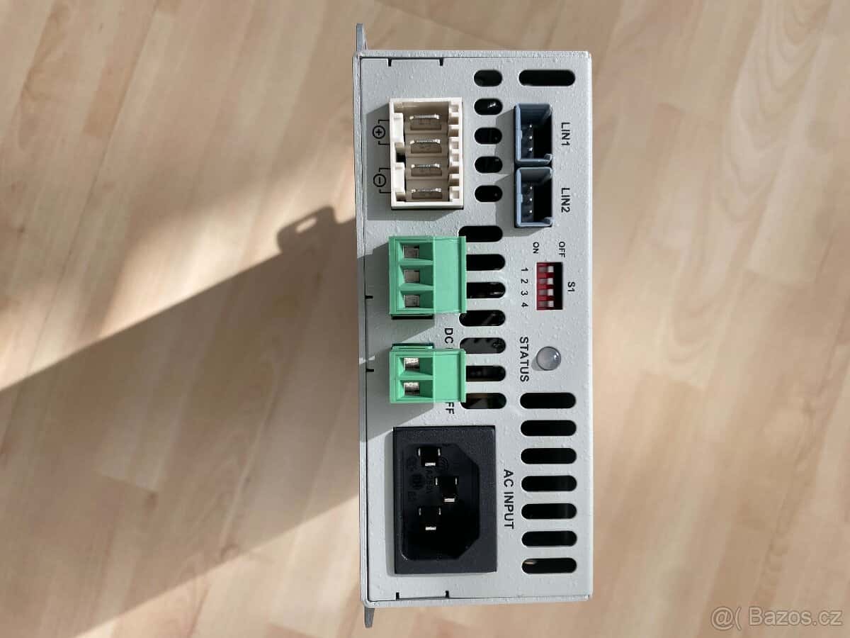 Nabíječka Dometic 2