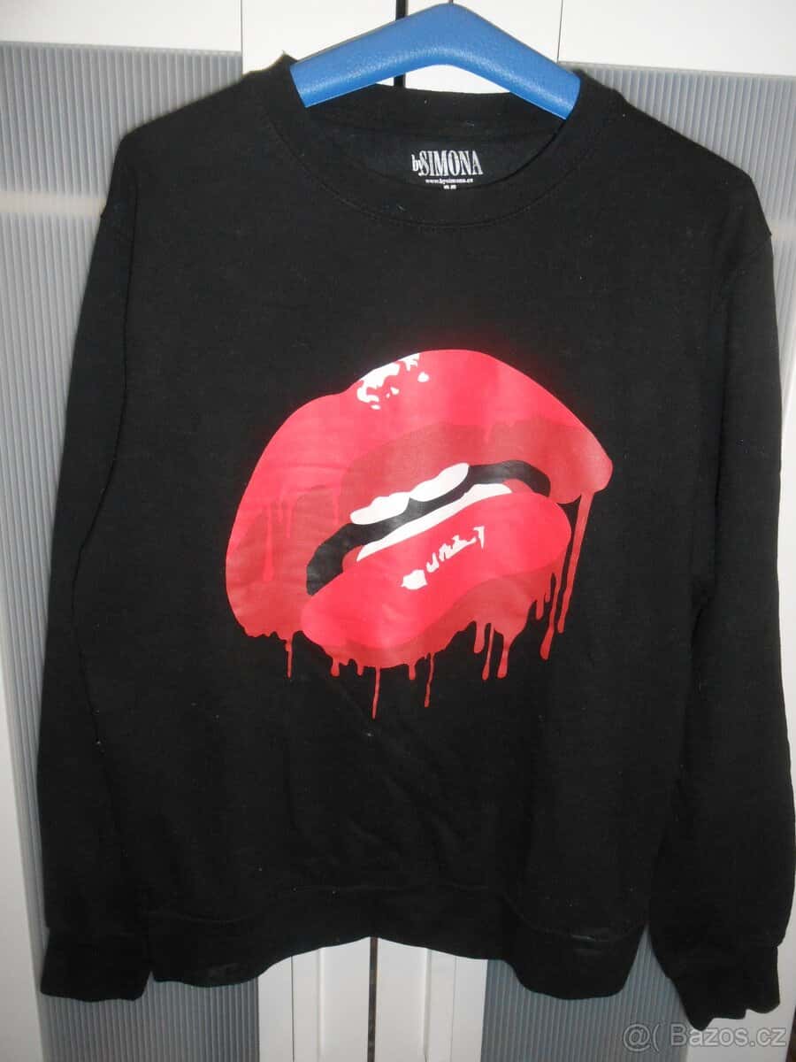 Černá mikina 1