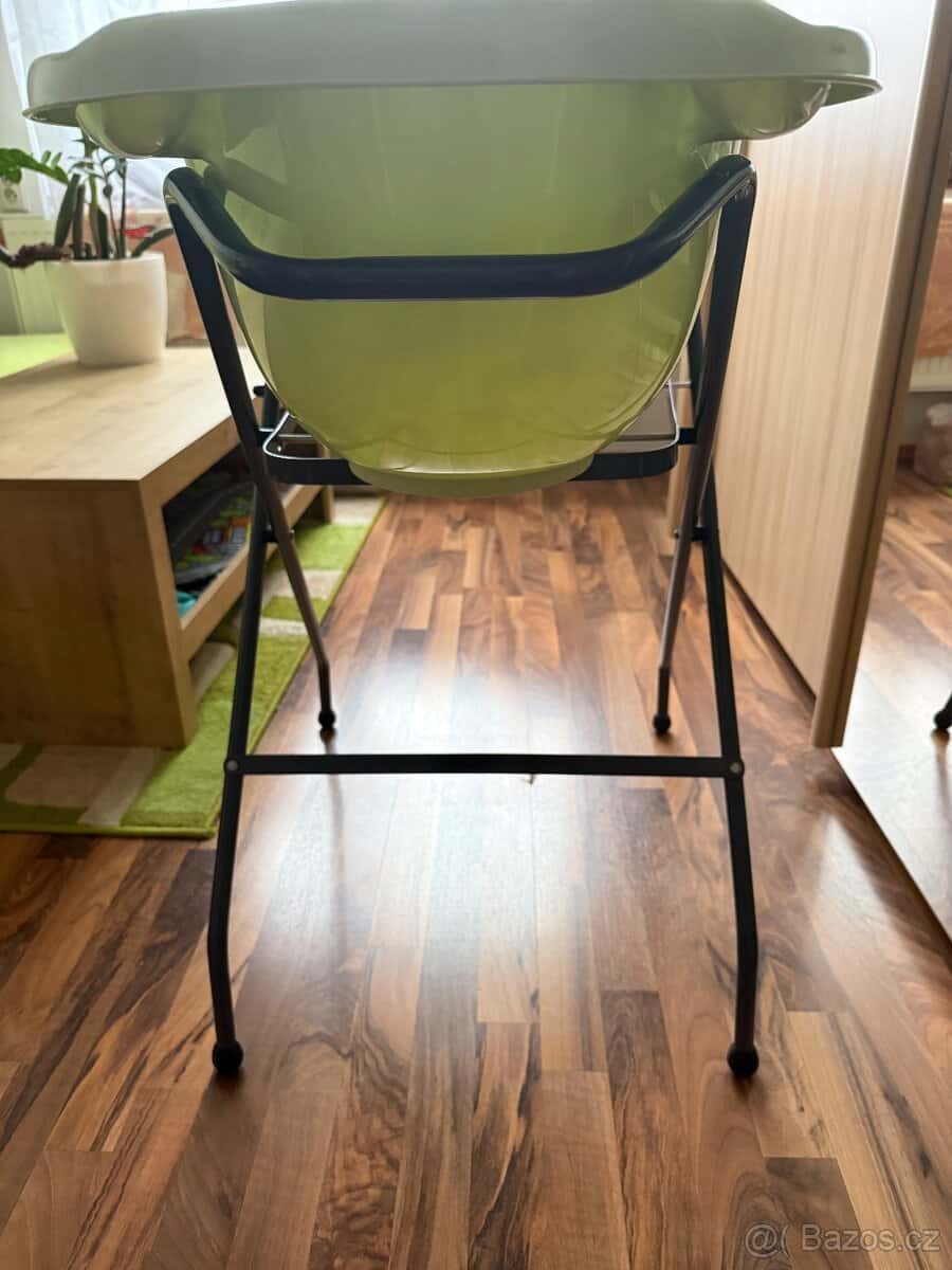 Vanička s konstrukcí 2