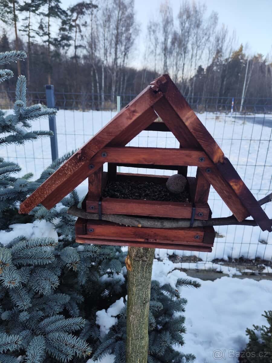 Krmítko pro ptáčky 2