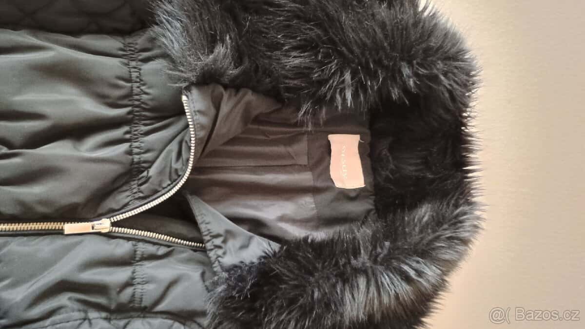 Bunda černá značka Orsay 4