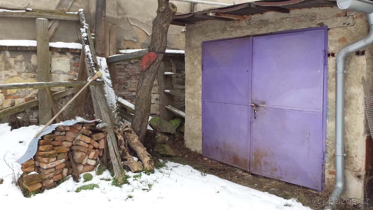 Garáž v Libočanech 3