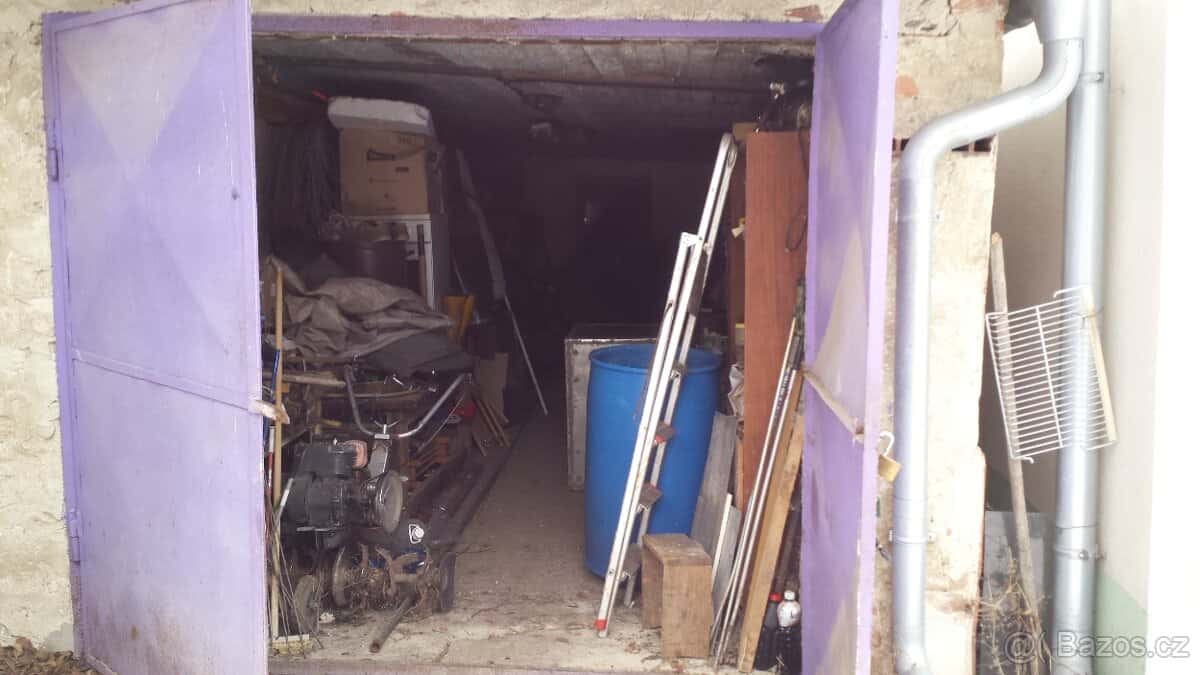 Garáž v Libočanech 6