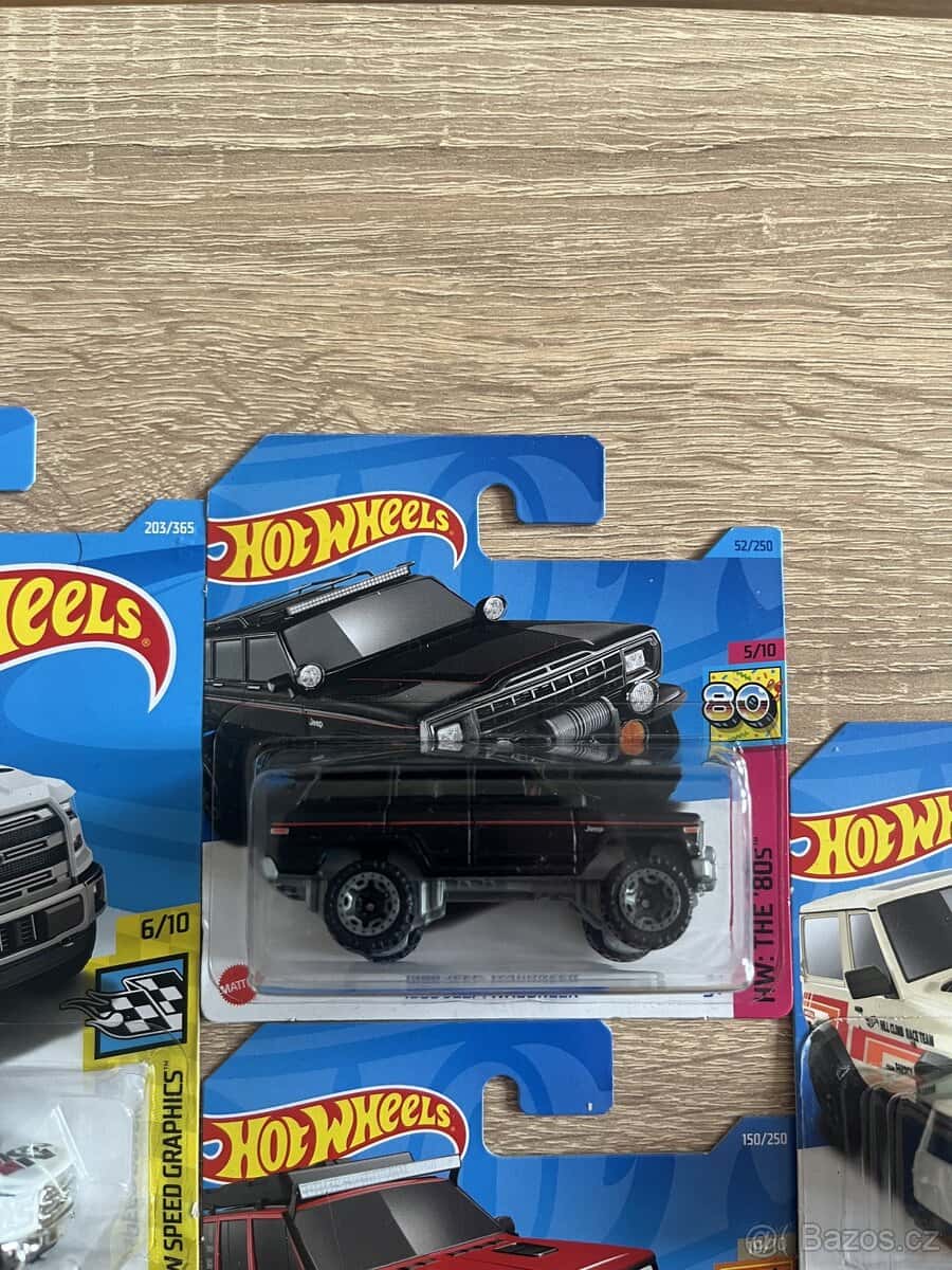 Hotwheels SUV 6