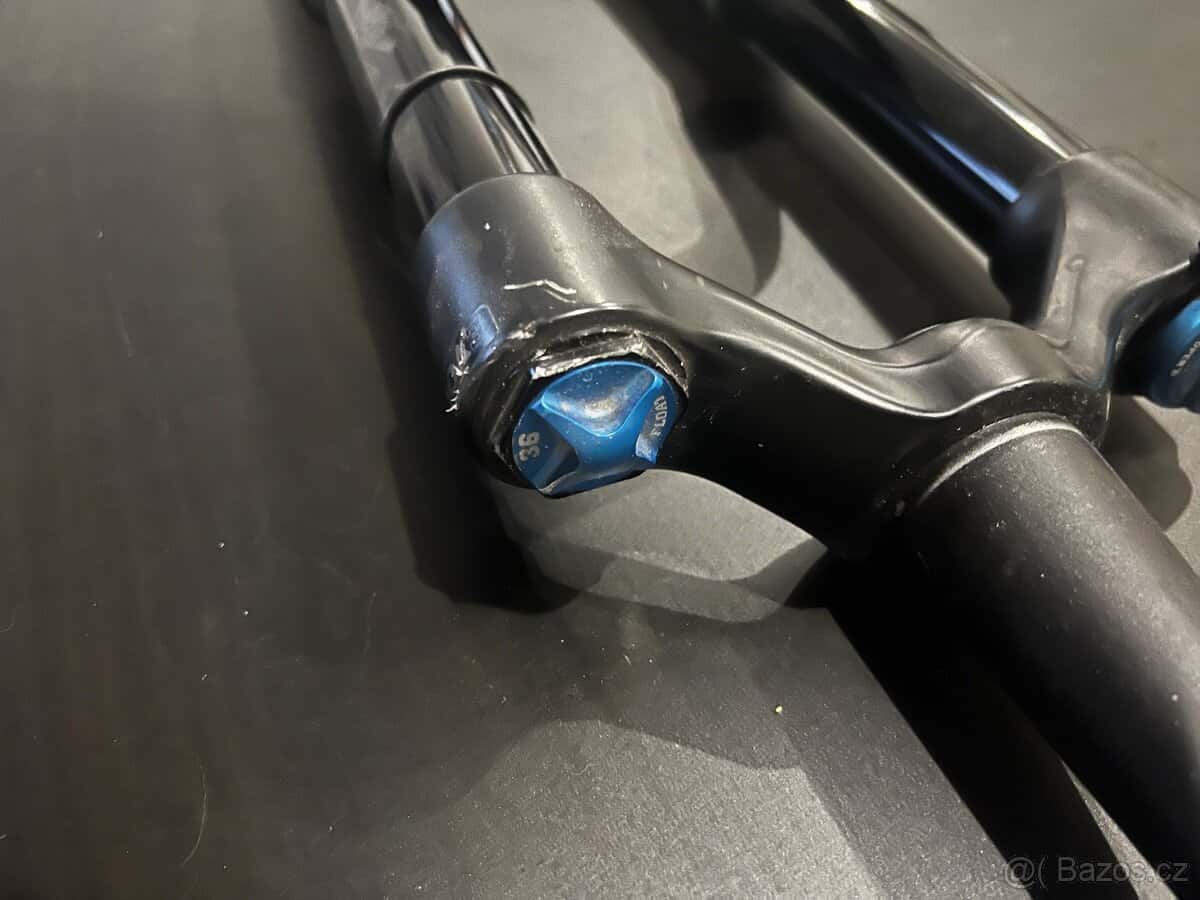 Fox 36 Performance Elite 4