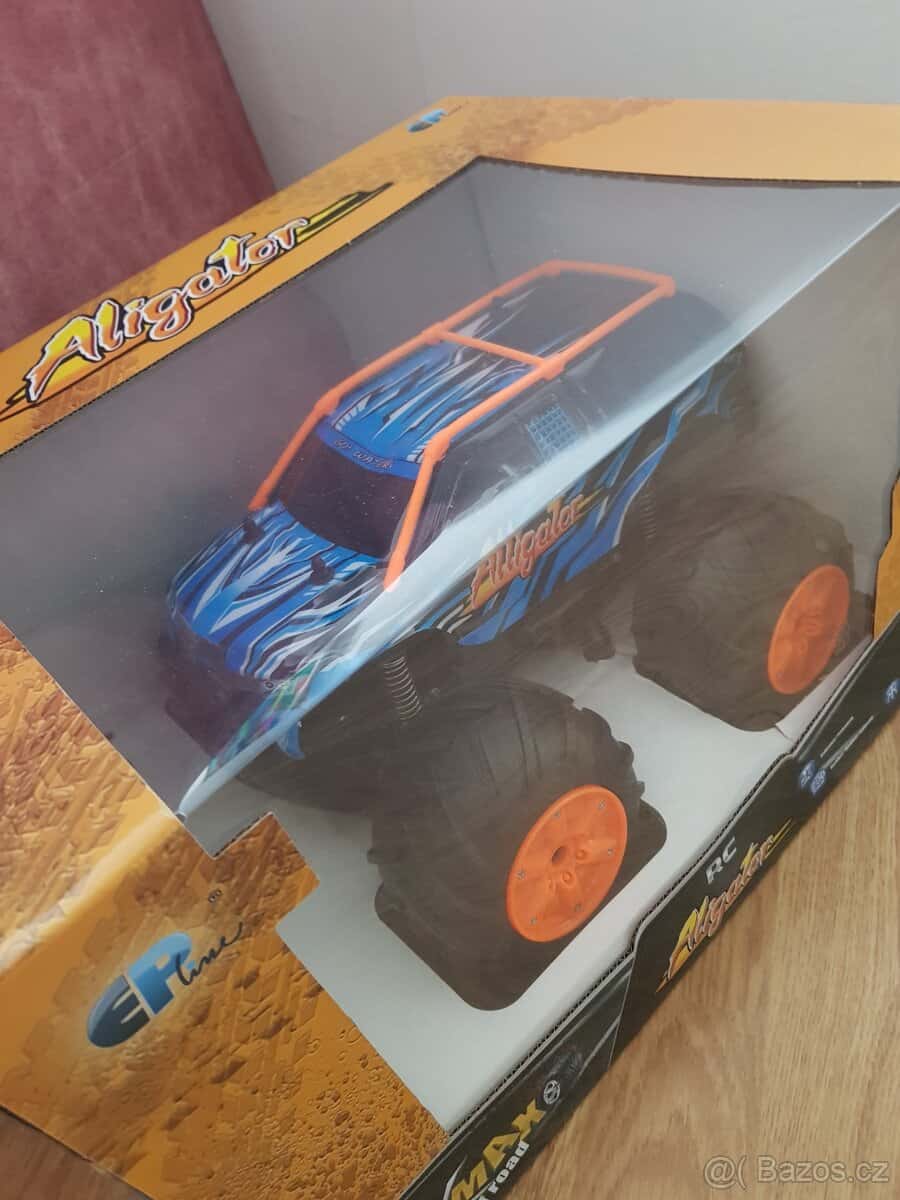 RC auto Alligator 4