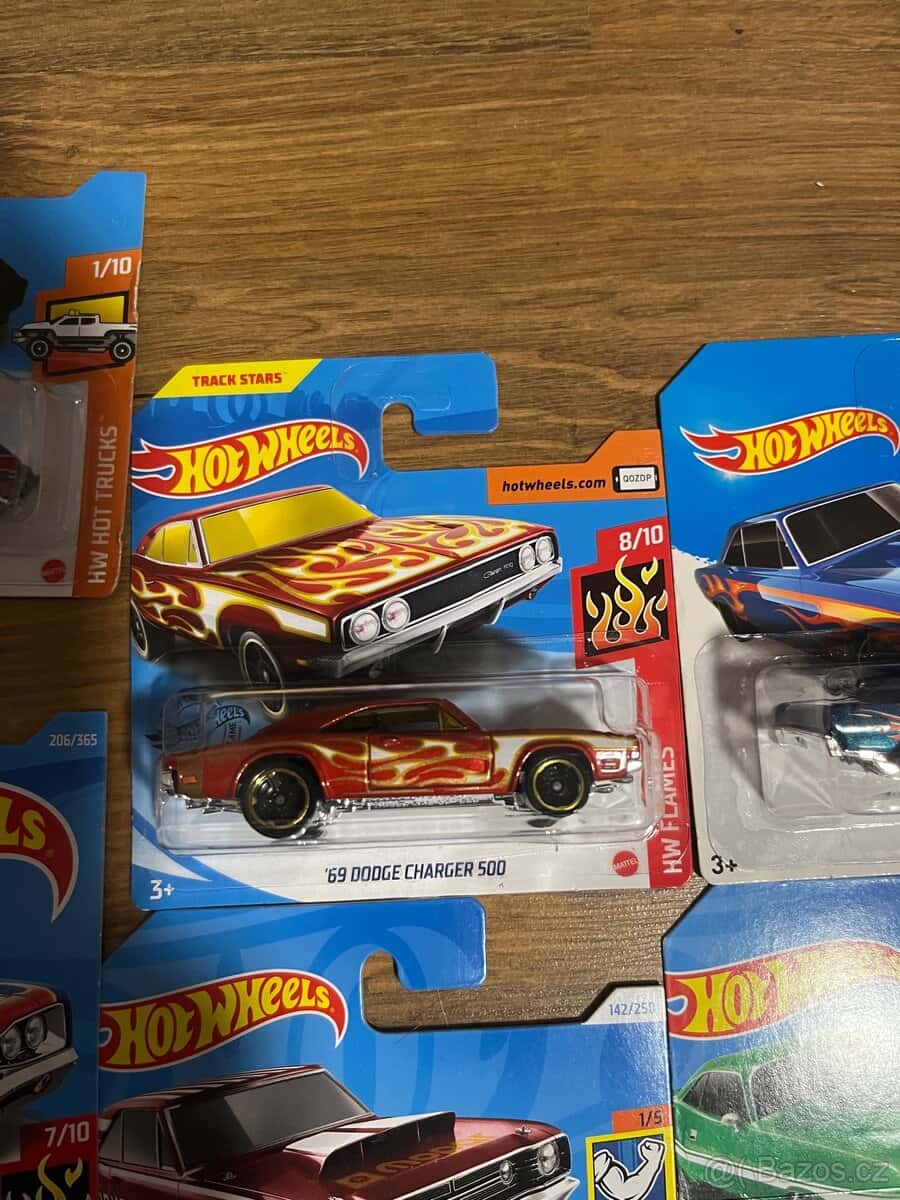 Hotwheels 8