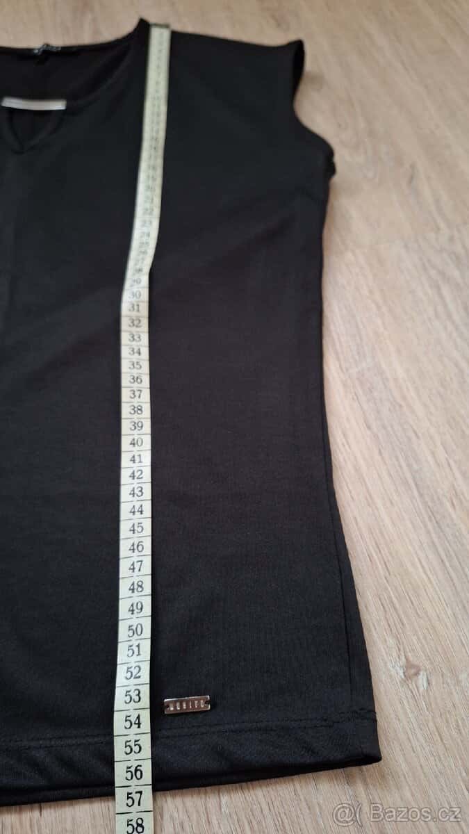 Černá halenka Mohito 5