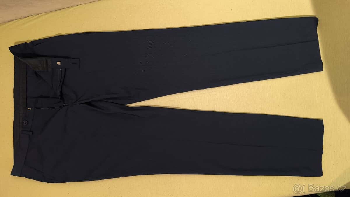 Pánský oblek modrý 3