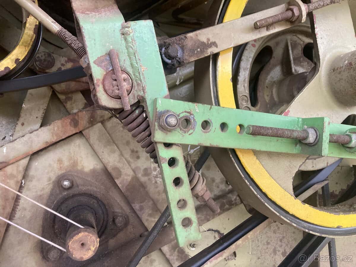 Drtič slámy e514 5