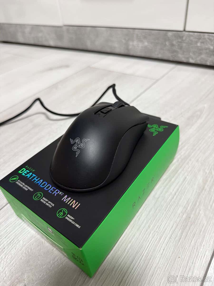 Razer DeathAdder V2 Mini 3