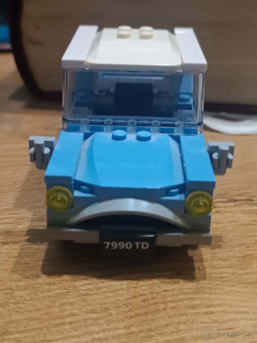 LEGO auto 4