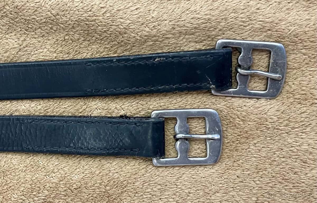 PRODÁM více věcí: 7