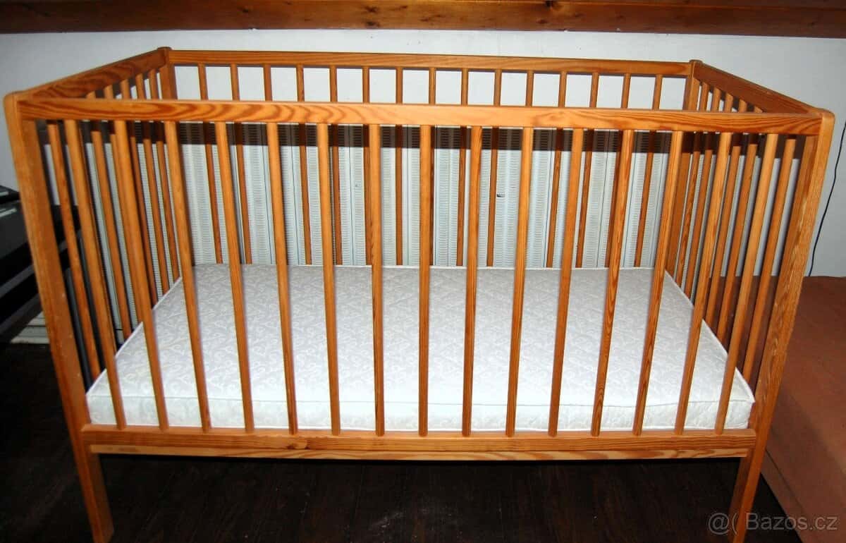 Dětská postýlka 1