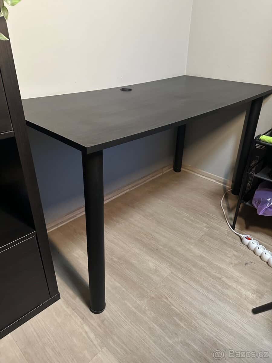 rohový stůl 3
