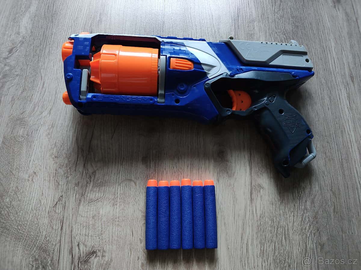 Nerf Strongarm 1