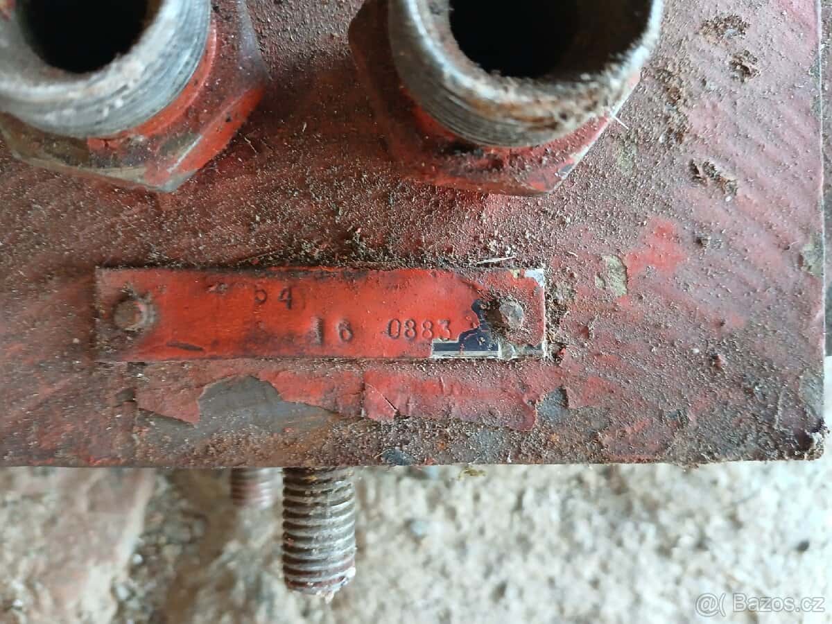 Rozvaděč hydraulický 6