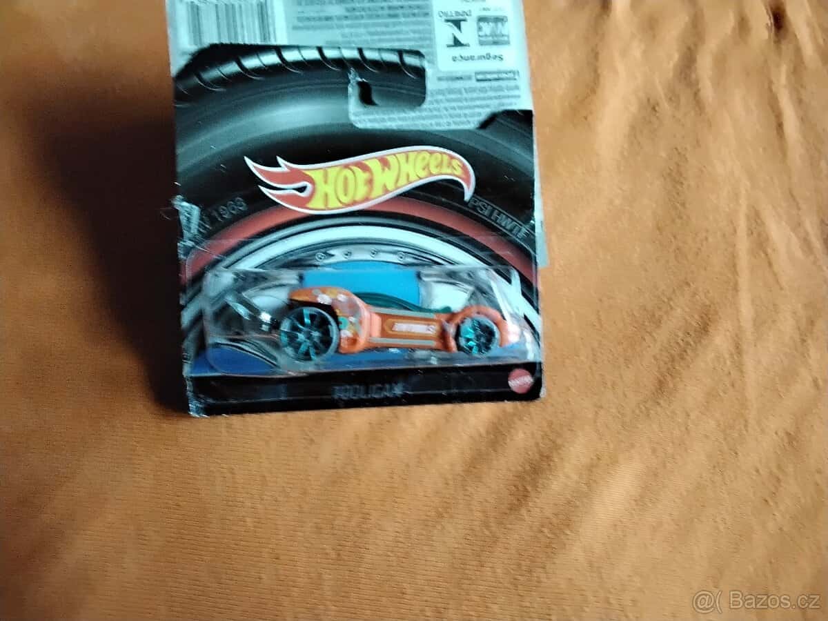 Hot Wheels 2 10