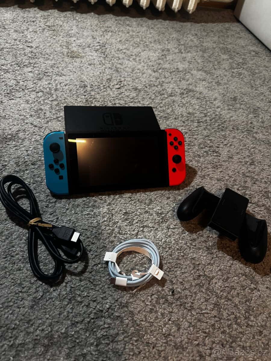 Prodám Nintendo switch 5