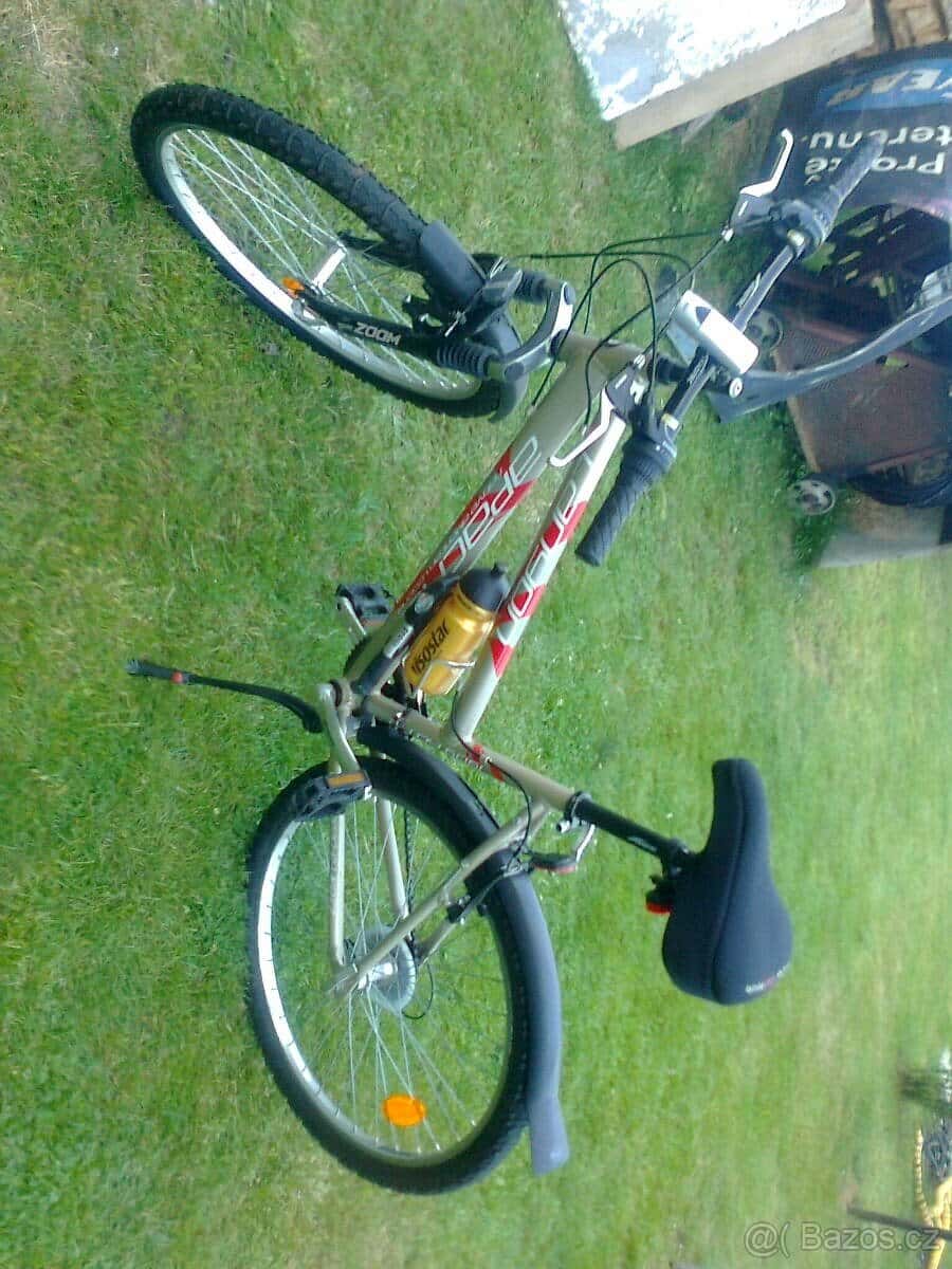 Prodám dámské kolo apache 2