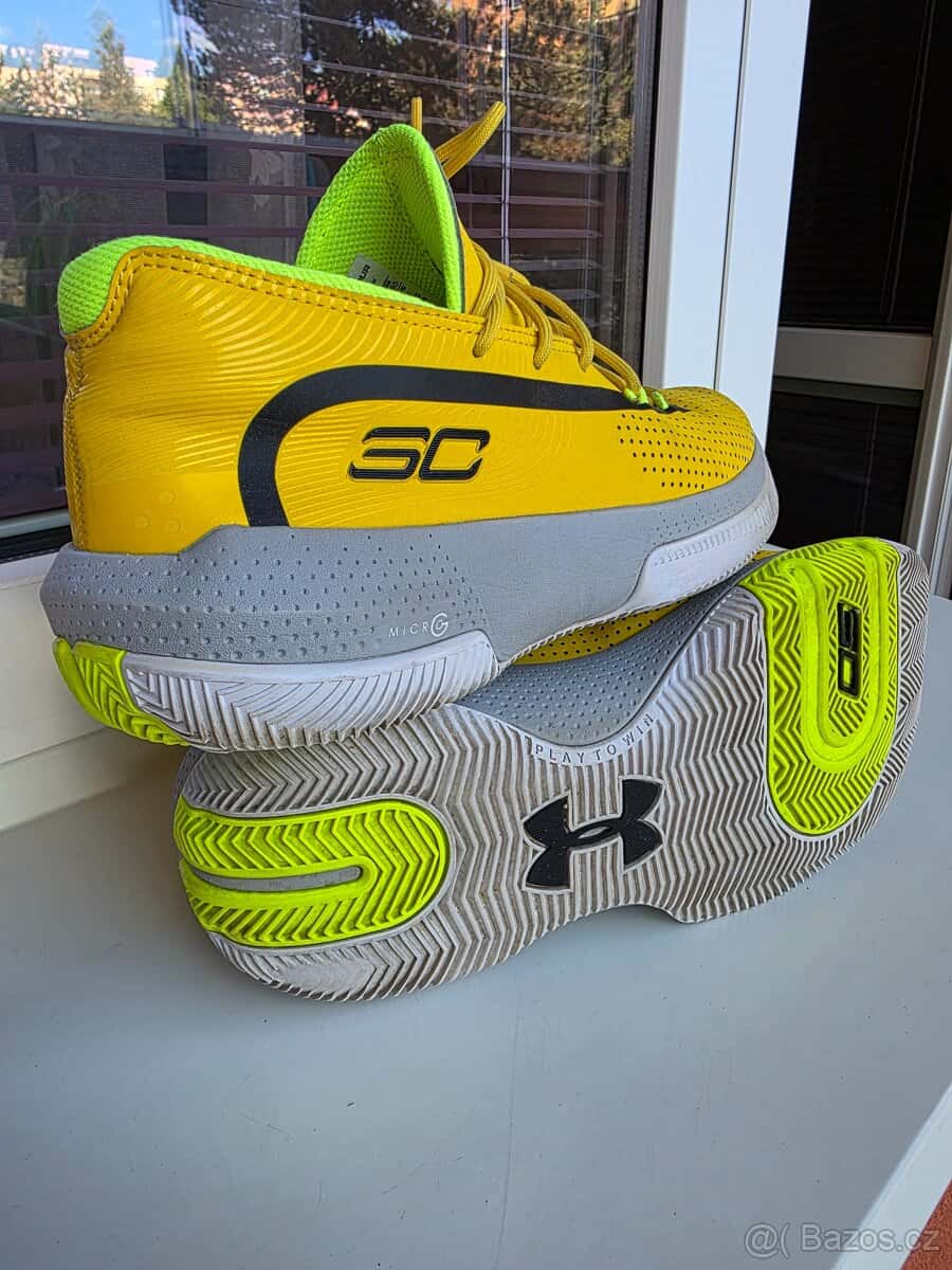 Under Armour 6